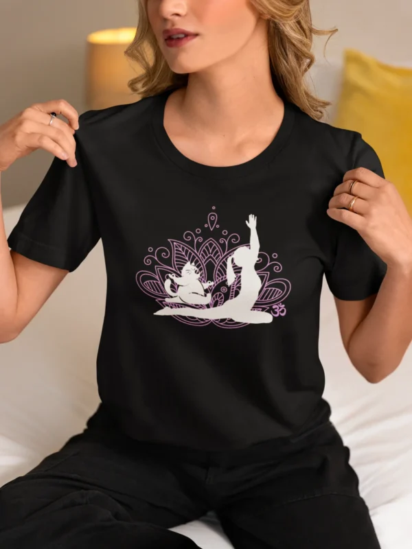 GAT003 Yoga gatto donna - nera Gatto Yoga Mandala Donna con Simbolo Om – Design Spirituale Relax